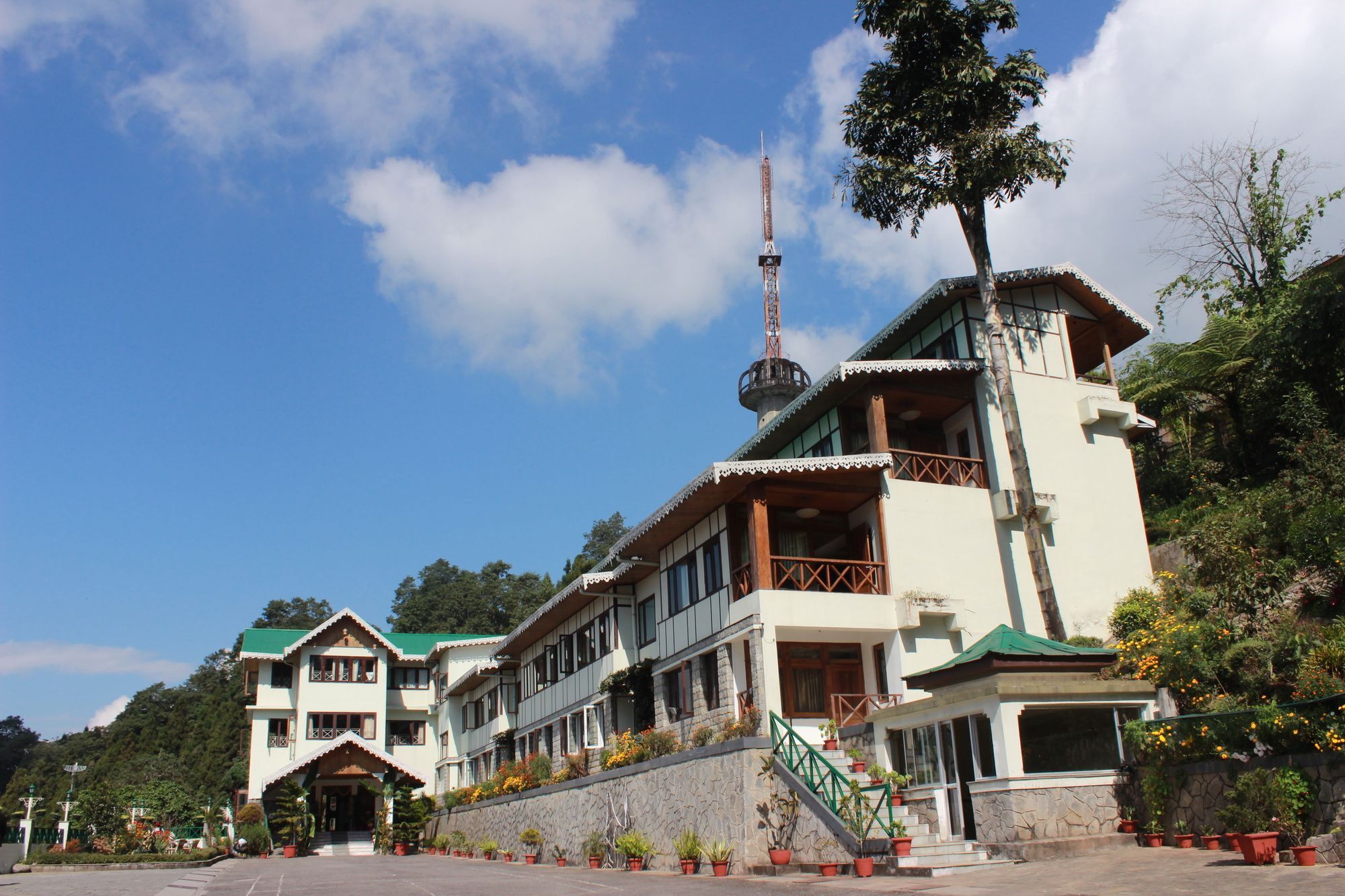 Hotel Mount Siniolchu, 강토크 외부 사진